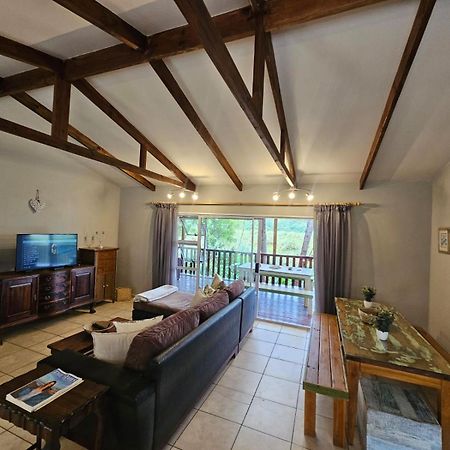 Ferienwohnung Woodpecker Plettenberg Bay Exterior foto